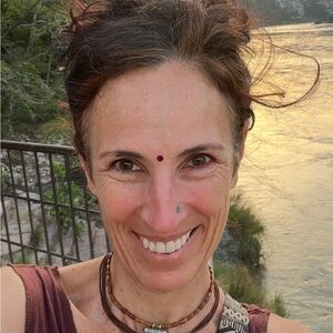 Meet your Posher, Flavia